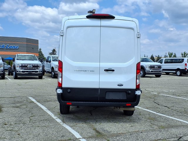 Certified 2022 Ford Transit 250 Medium Roof RWD image 29