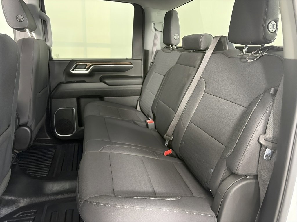 Used 2024 Chevrolet Silverado 3500 LT image 13