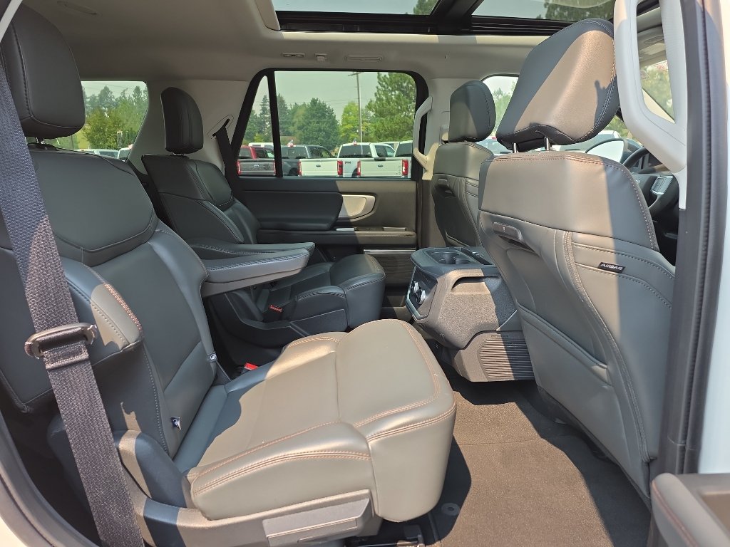 Certified 2025 Ford Expedition Active AWD/4WD image 17