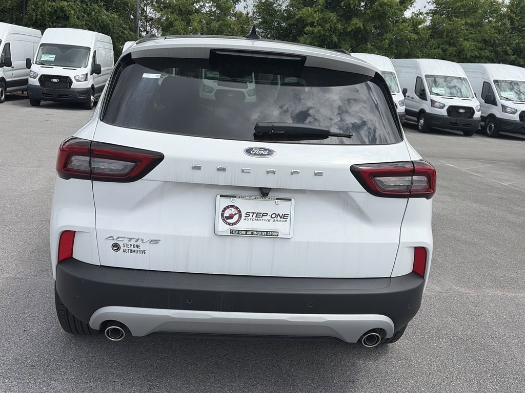 Certified 2025 Ford Escape Active w/ Tech Pack #1 FWD image 6