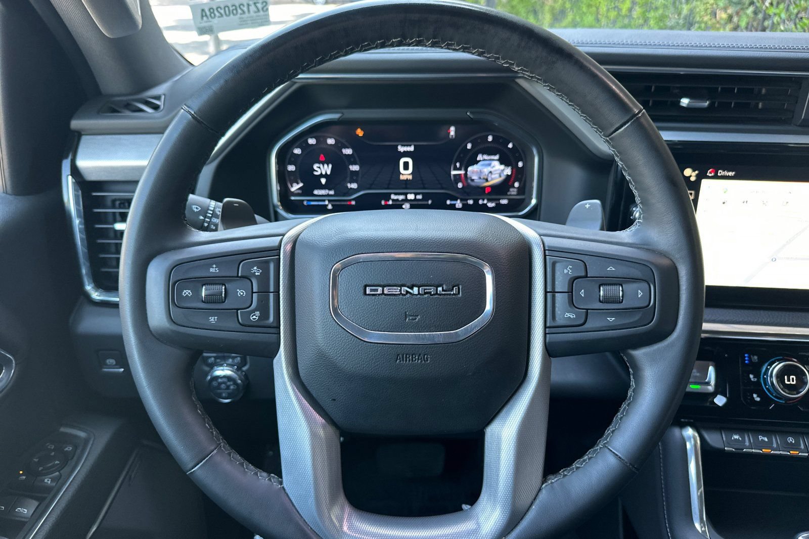 Used 2025 GMC Sierra 1500 Denali w/ Denali Reserve Package AWD/4WD image 34