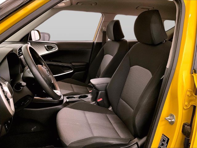 Used 2020 Kia Soul LX FWD image 24