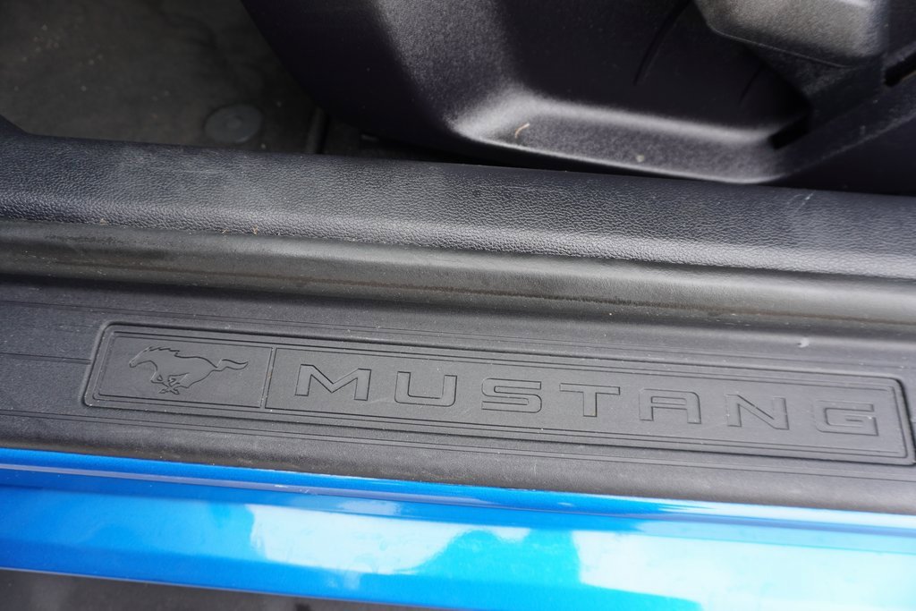 Certified 2019 Ford Mustang Coupe image 25