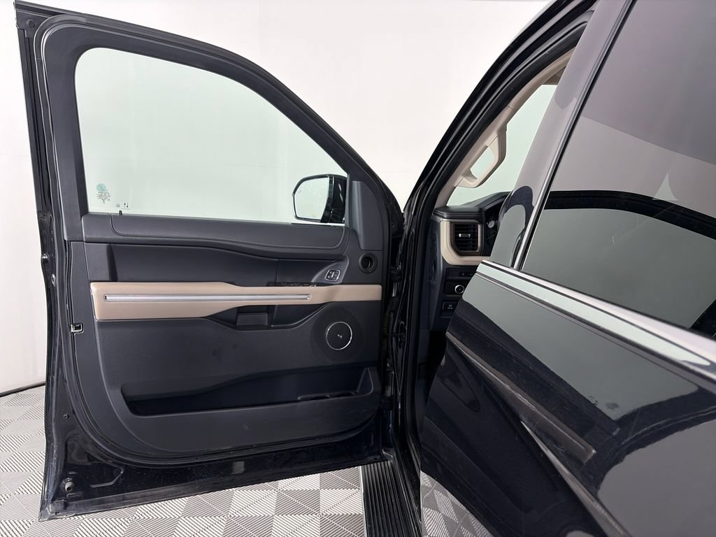 Certified 2023 Ford Expedition Limited AWD/4WD image 10