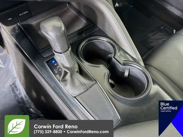 Used 2020 Toyota Camry SE FWD image 19