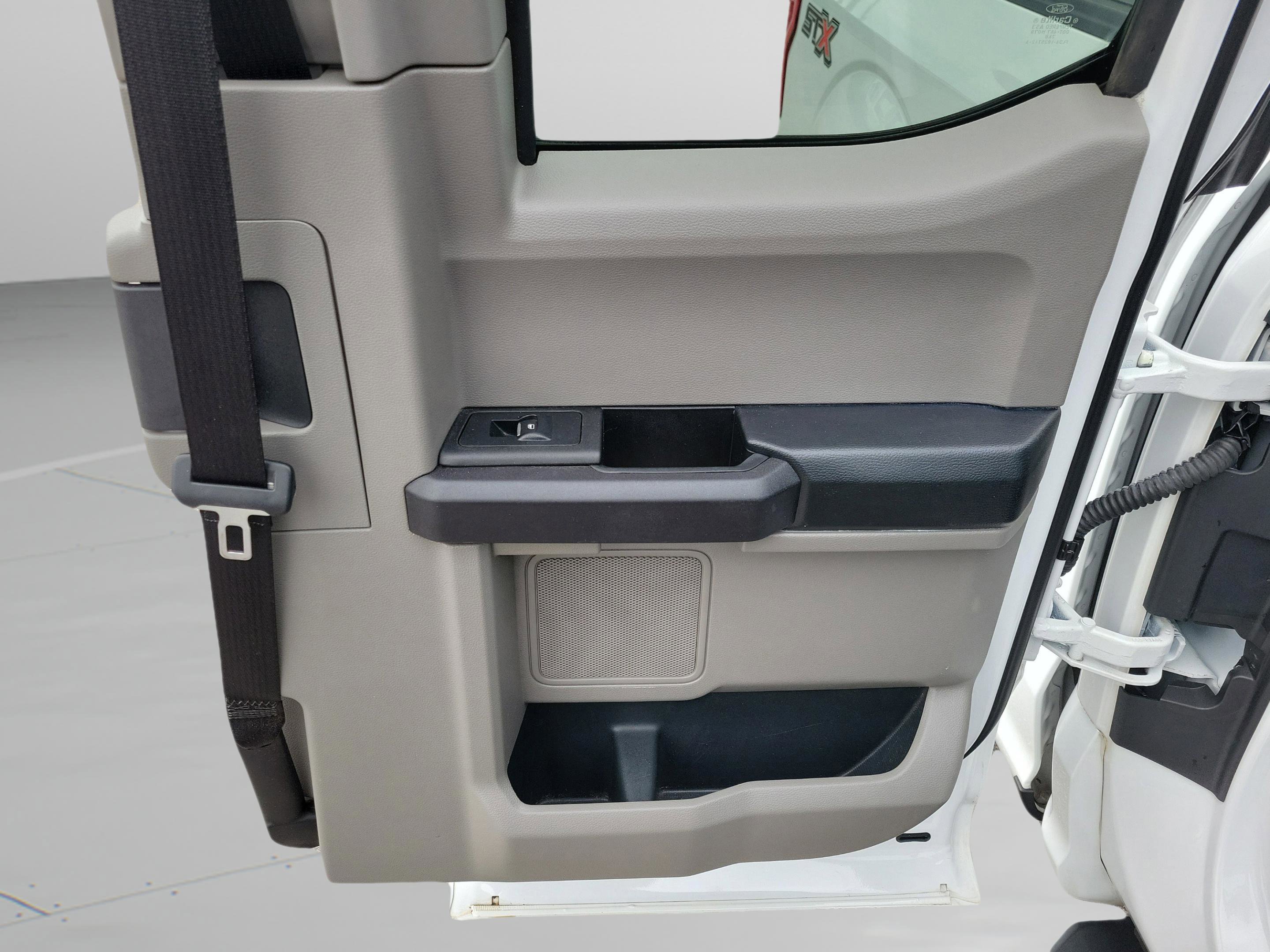 Certified 2018 Ford F150 XL w/ Equipment Group 101A Mid image 23