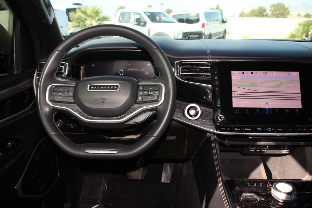 Used 2022 Jeep Wagoneer Series II AWD/4WD image 17