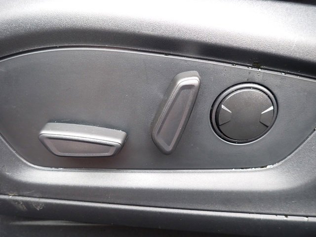 Certified 2023 Ford Explorer XLT w/ Equipment Group 202A image 23