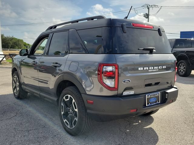 Certified 2024 Ford Bronco Sport Outer Banks w/ Tech Package AWD/4WD image 4
