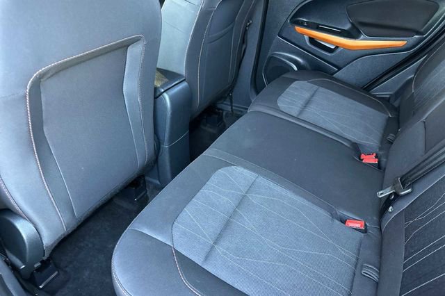 Certified 2022 Ford EcoSport SE w/ SE Appearance Package image 11