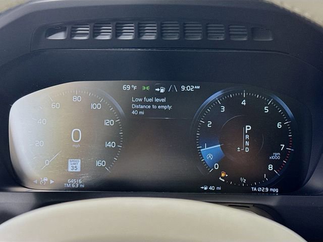 Used 2021 Volvo XC90 T6 Momentum w/ Climate Package image 14