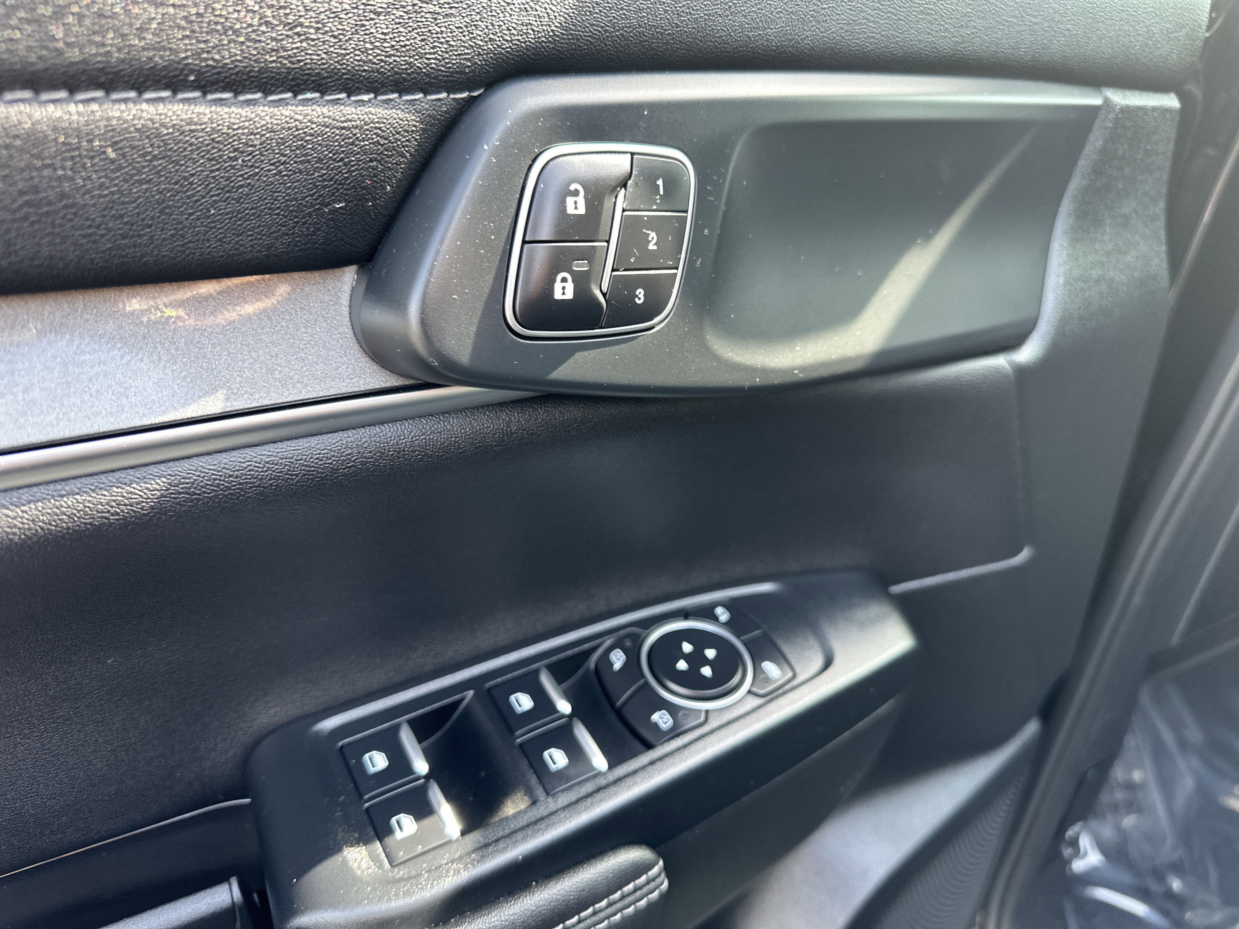 Certified 2025 Ford Ranger Lariat w/ Trailer Tow Package image 12