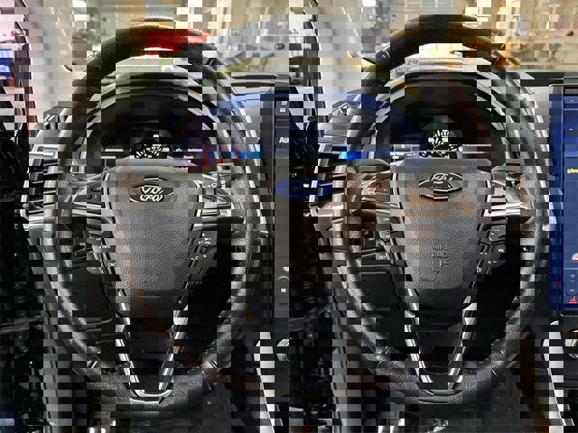 Certified 2023 Ford Edge SEL image 6