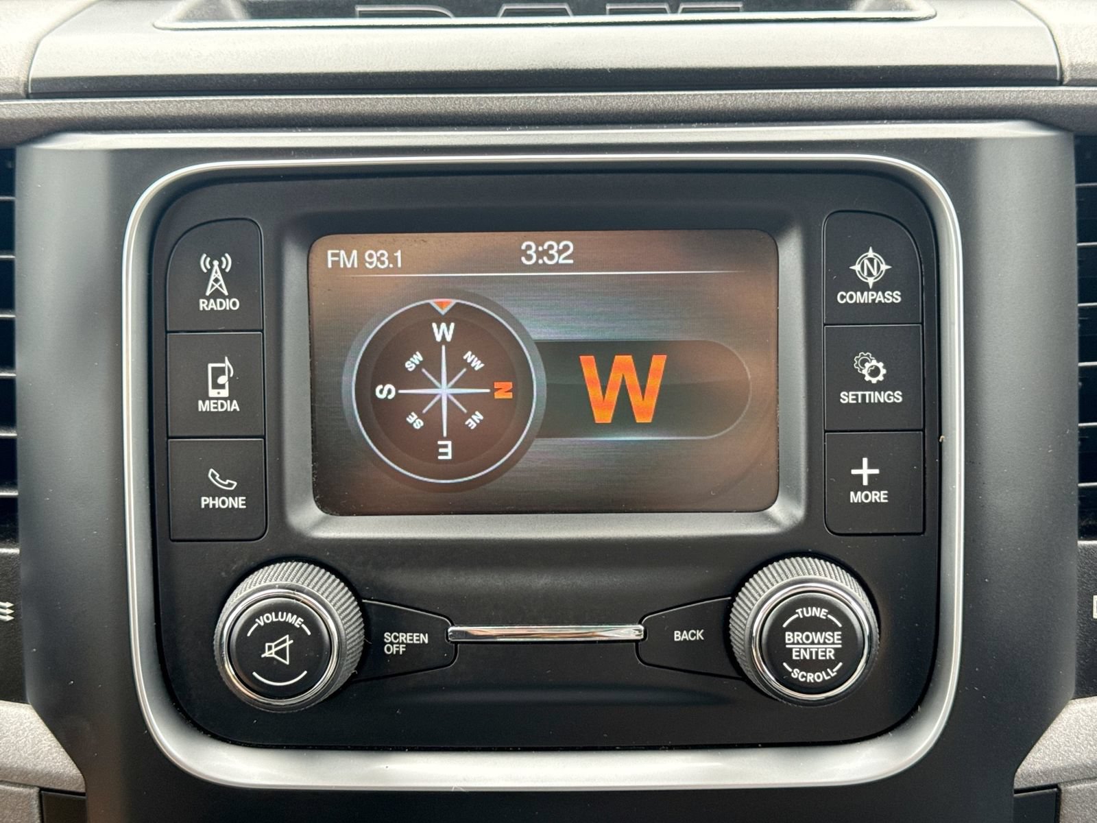 Used 2018 RAM 2500 Tradesman w/ Chrome Appearance Group AWD/4WD image 34