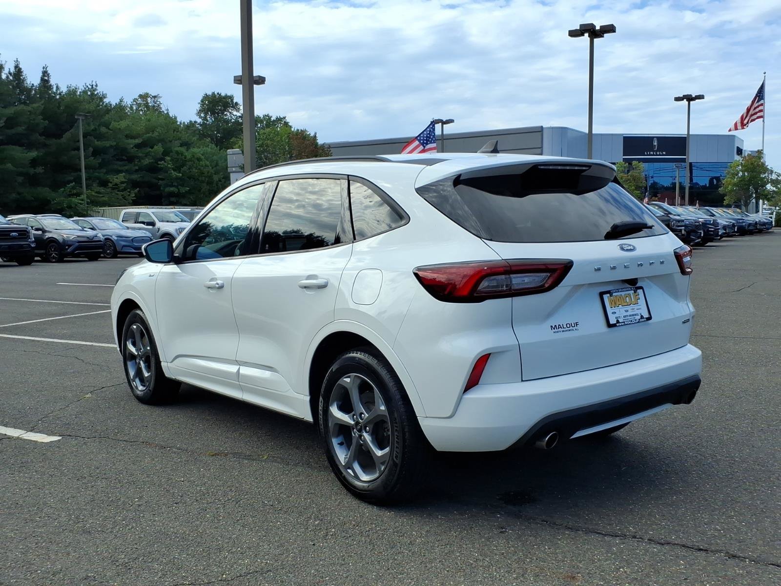 Certified 2023 Ford Escape ST-Line Select AWD/4WD image 5