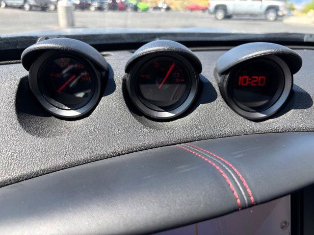 Used 2020 Nissan 370Z NISMO RWD image 19
