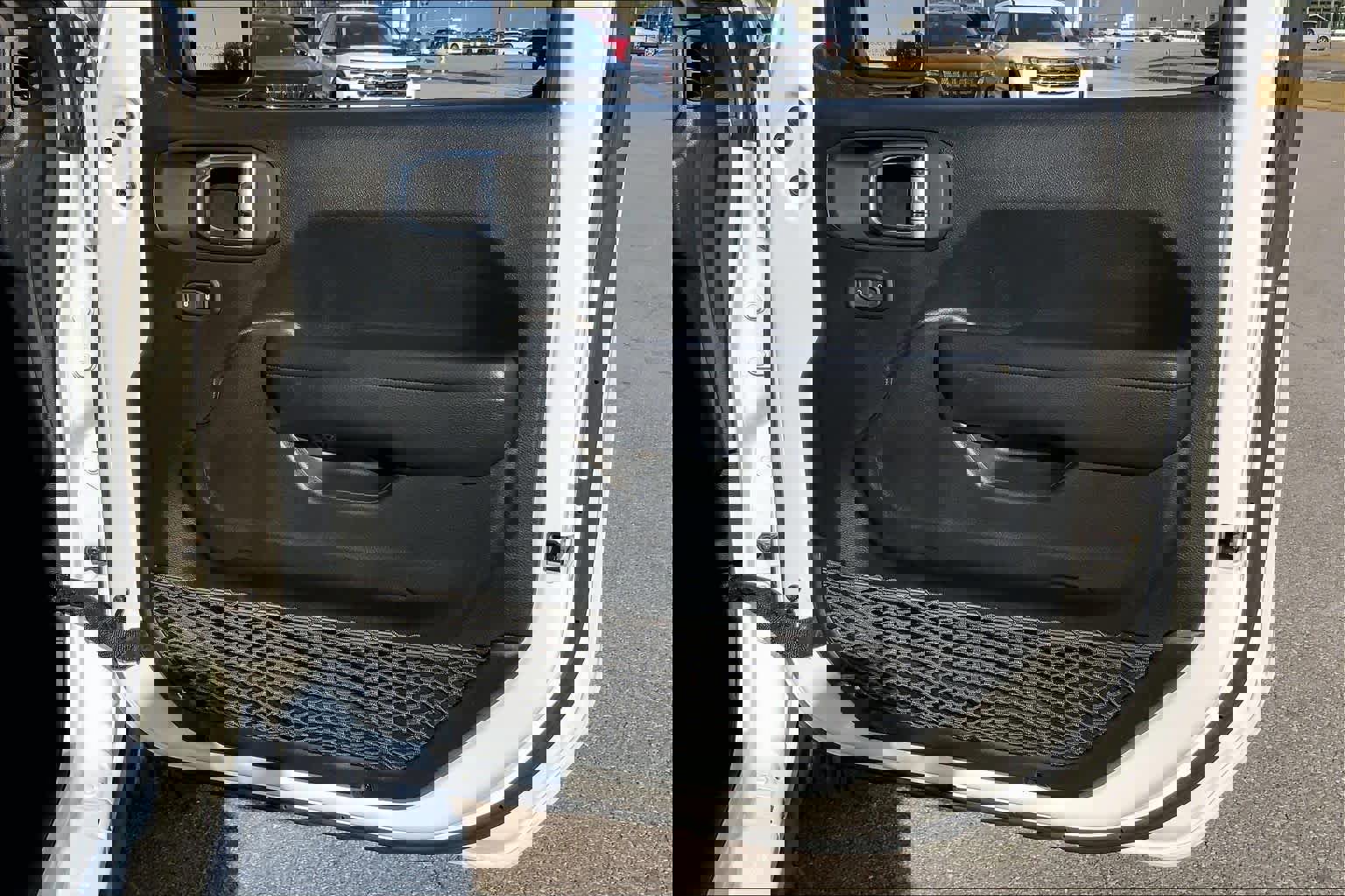 Used 2021 Jeep Gladiator Sport image 23