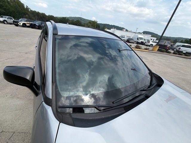 Used 2019 Toyota RAV4 LE w/ Carpet Mat Package FWD image 9