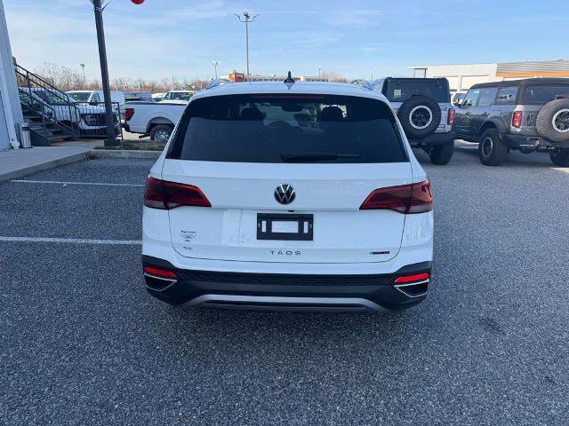 Used 2023 Volkswagen Taos SE AWD/4WD image 4