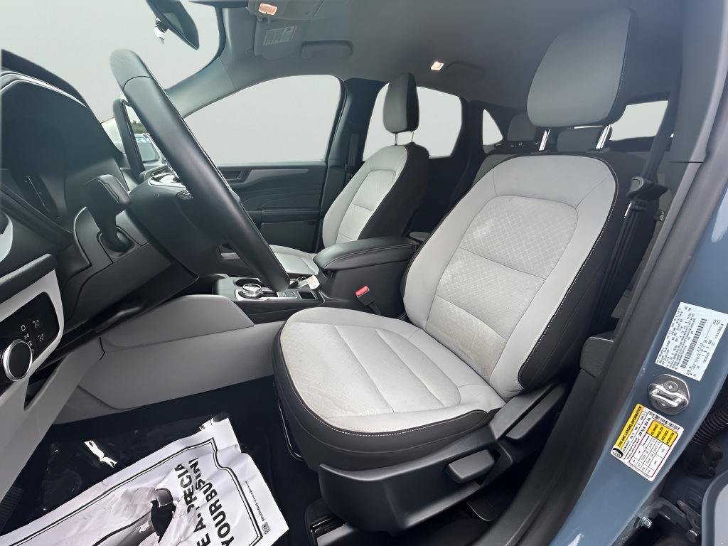 Certified 2026 Ford Escape Active w/ Tech Pack #1 AWD/4WD image 11