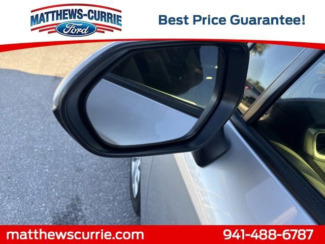 Used 2024 Toyota Corolla SE image 8