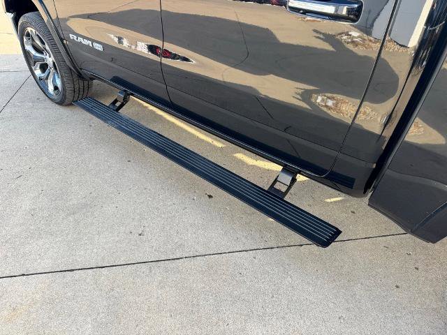 Used 2022 RAM 1500 Limited image 10