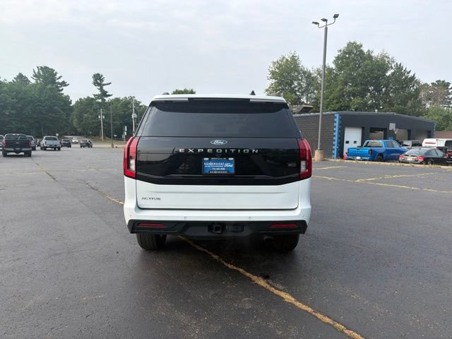 Certified 2025 Ford Expedition Active AWD/4WD image 7