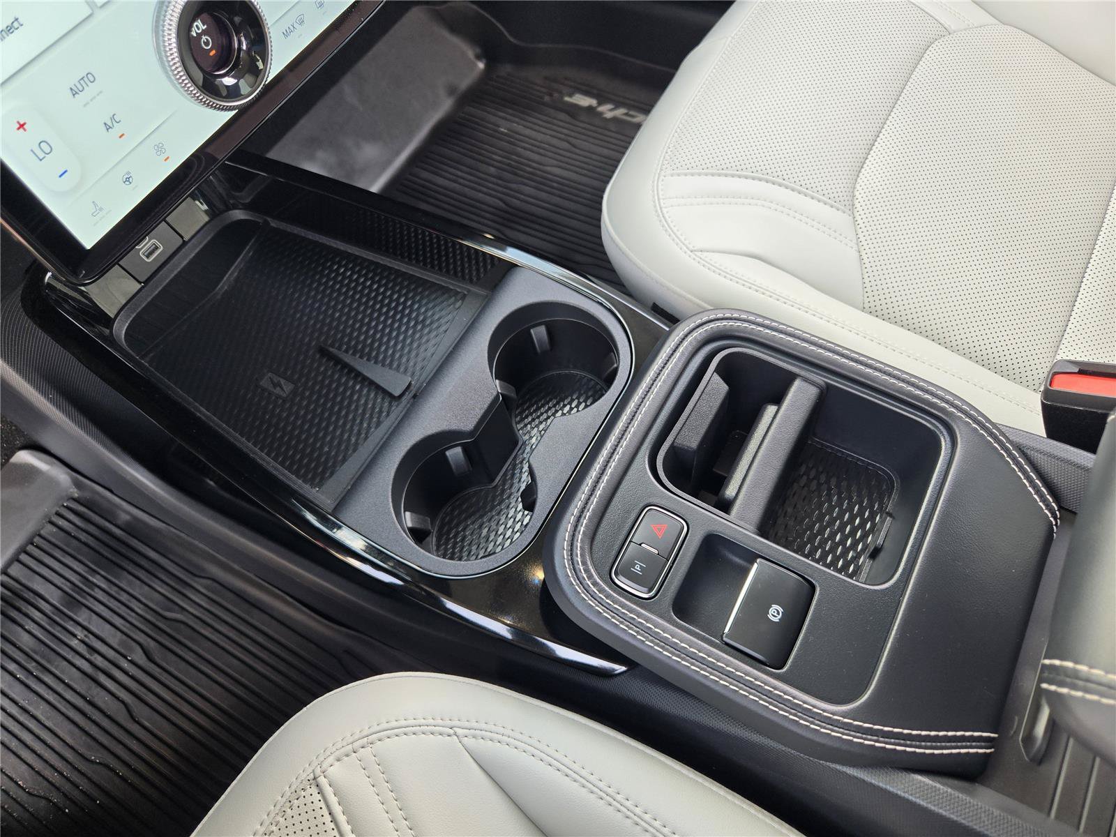 Certified 2025 Ford Mustang Mach-E Premium AWD/4WD image 17