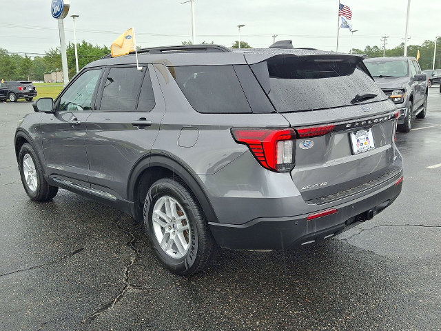 Certified 2025 Ford Explorer Active AWD/4WD image 28
