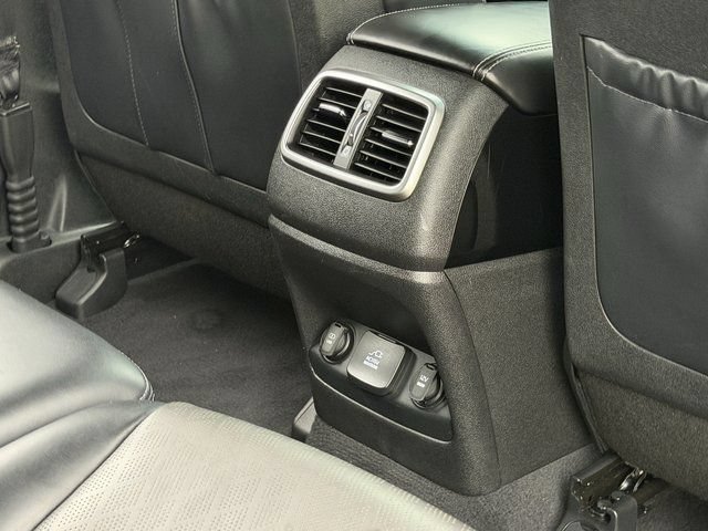 Used 2018 Kia Sorento SX AWD/4WD image 39