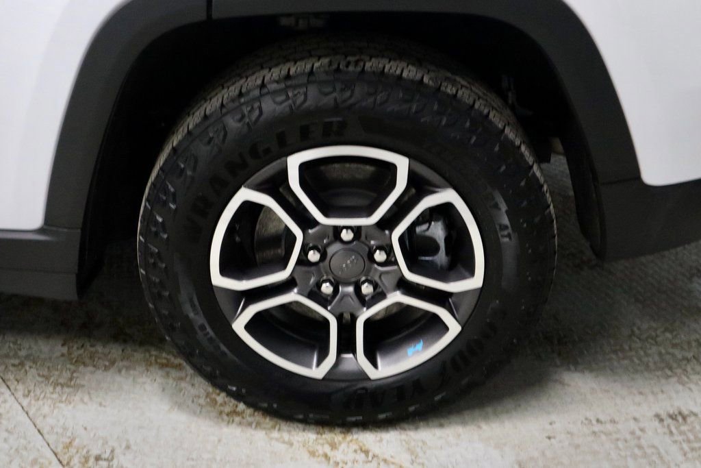 Used 2022 Jeep Grand Cherokee Trailhawk image 21