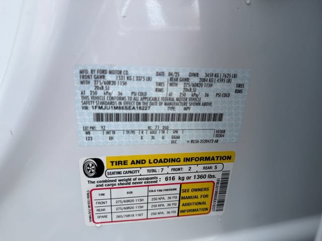 Certified 2025 Ford Expedition Platinum AWD/4WD image 24