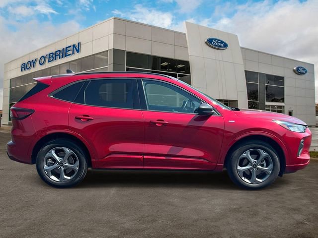 Certified 2024 Ford Escape ST-Line w/ Tech Pack #1 AWD/4WD image 6