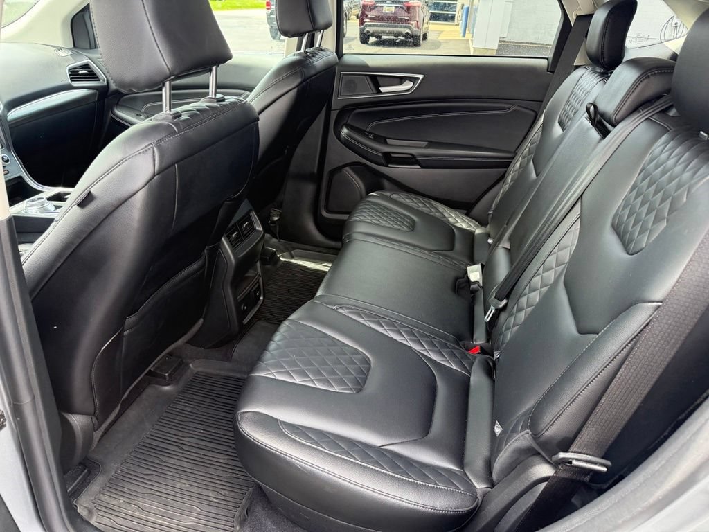 Certified 2024 Ford Edge Titanium AWD/4WD image 18