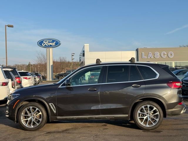 Used 2022 BMW X5 xDrive40i AWD/4WD image 45