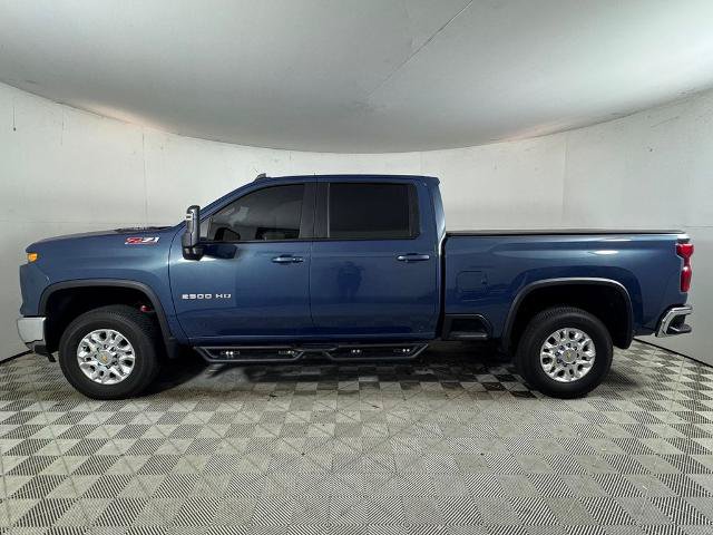 Used 2025 Chevrolet Silverado 2500 LT w/ Leather Package AWD/4WD image 7
