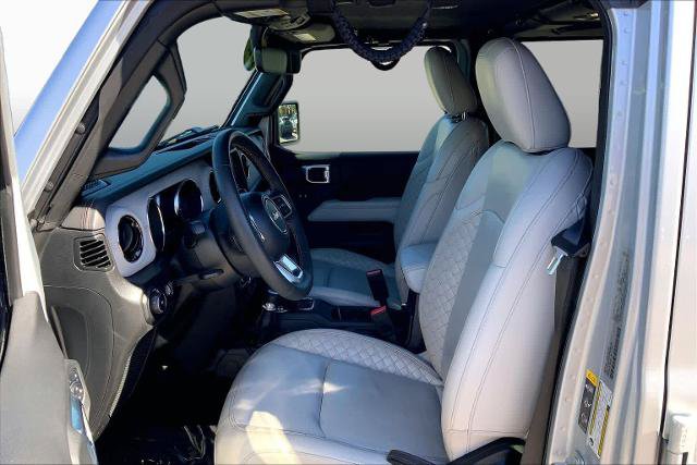 Used 2023 Jeep Wrangler Unlimited Sahara AWD/4WD image 9