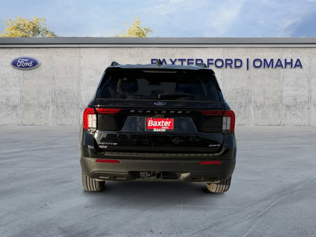 Certified 2025 Ford Explorer Active AWD/4WD image 4
