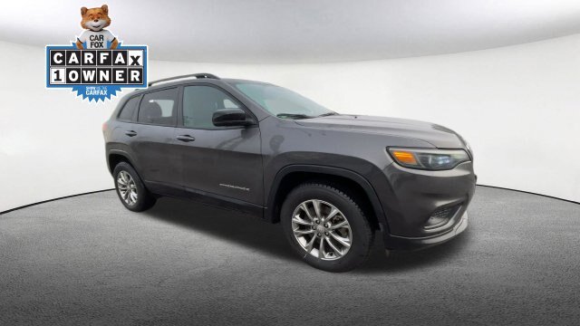 Used 2022 Jeep Cherokee Latitude Lux w/ Mopar Interior Package AWD/4WD image 2
