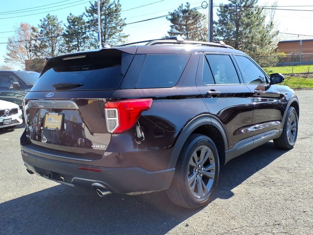 Certified 2023 Ford Explorer XLT w/ Equipment Group 202A AWD/4WD image 6