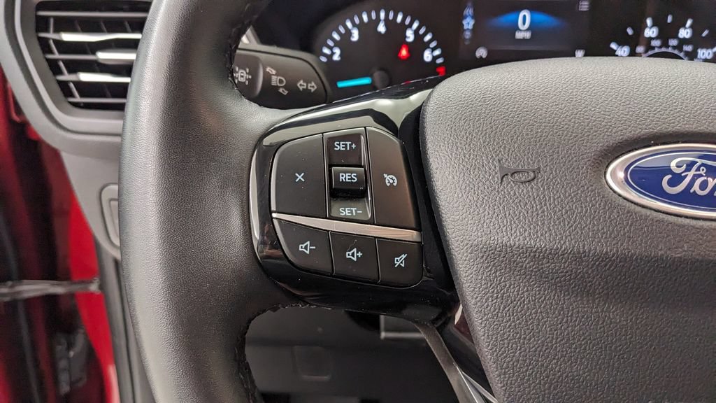 Certified 2021 Ford Escape SEL FWD image 32