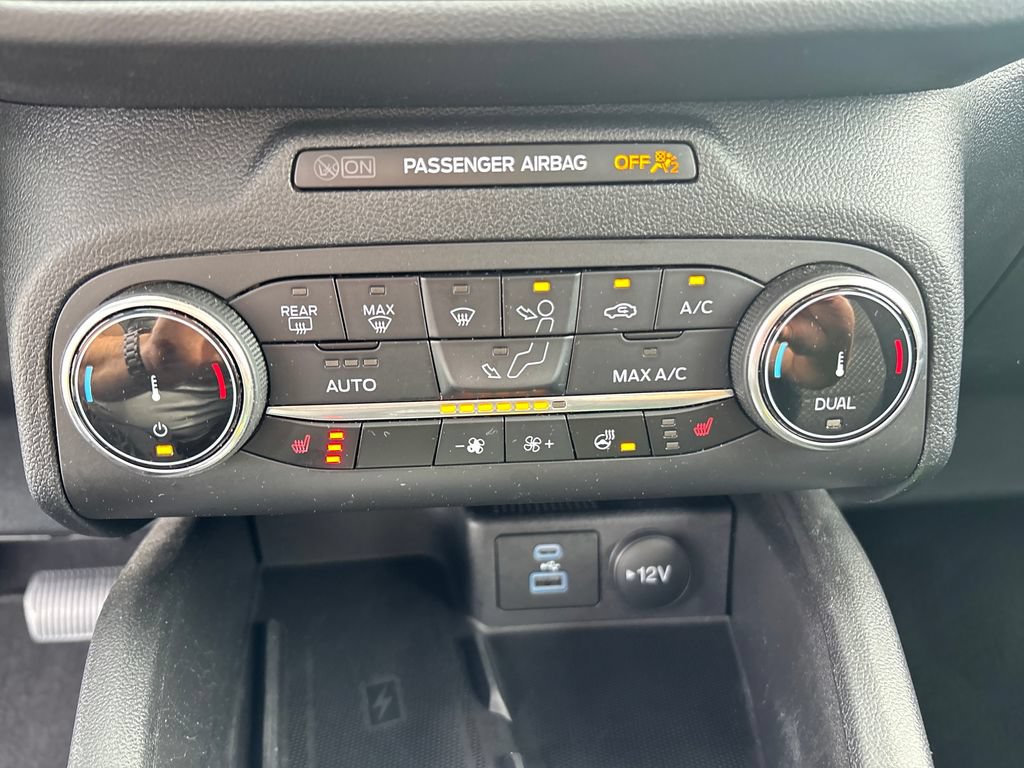 Certified 2023 Ford Escape Active AWD/4WD image 24