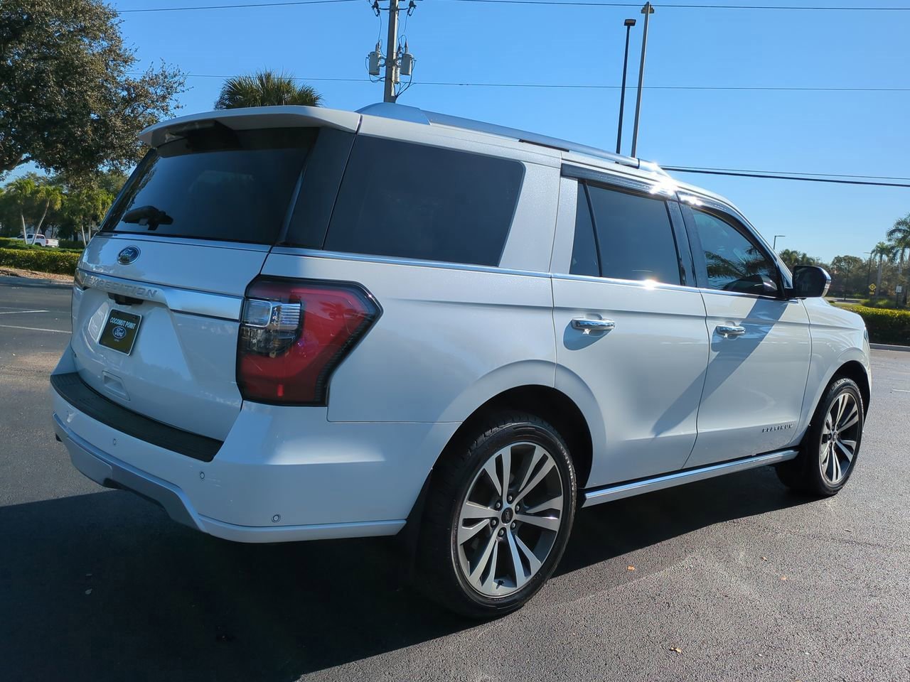 Certified 2021 Ford Expedition Platinum image 5