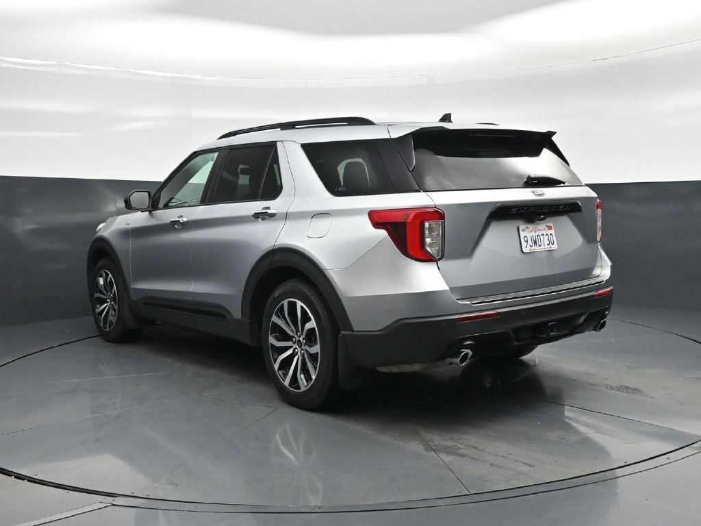 Certified 2023 Ford Explorer ST-Line w/ Class IV Trailer Tow Package RWD image 6