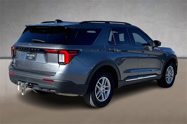Certified 2025 Ford Explorer Active image 2
