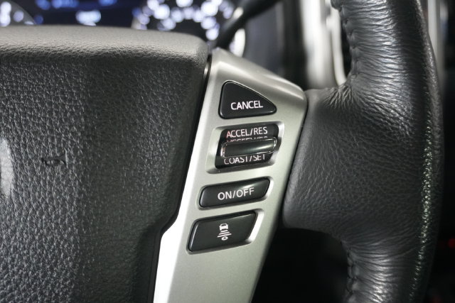Used 2021 Nissan Titan SV w/ SV Convenience Package AWD/4WD image 16