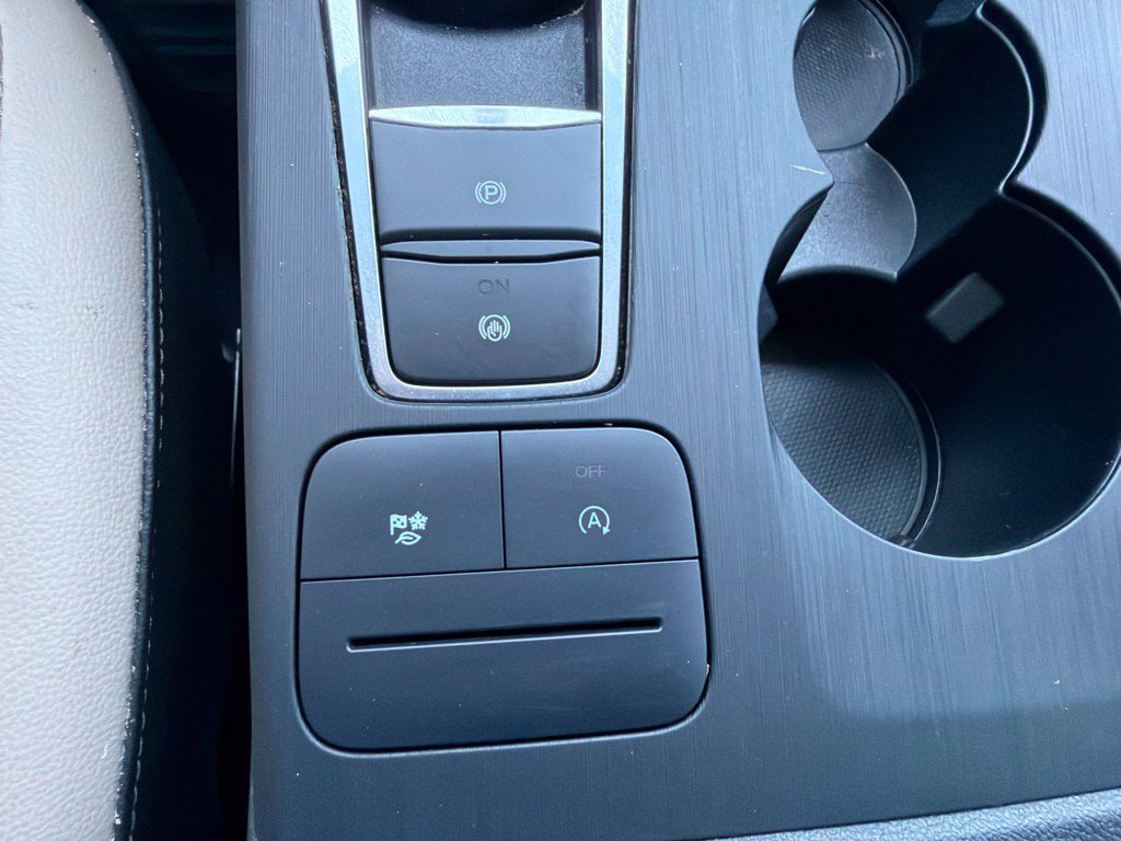 Certified 2020 Ford Escape SEL FWD image 28
