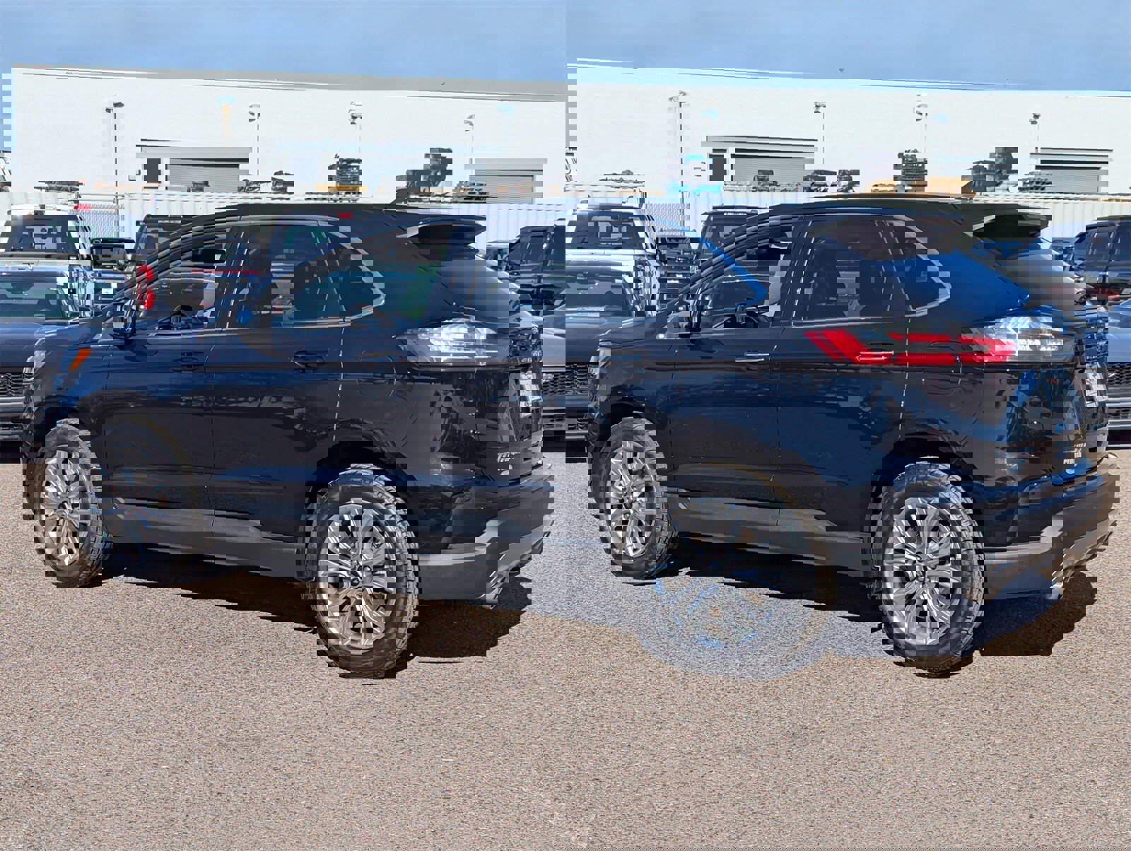 Certified 2024 Ford Edge Titanium image 3