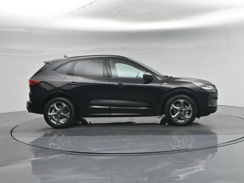 Certified 2023 Ford Escape ST-Line w/ Tech Pack #1 FWD image 27