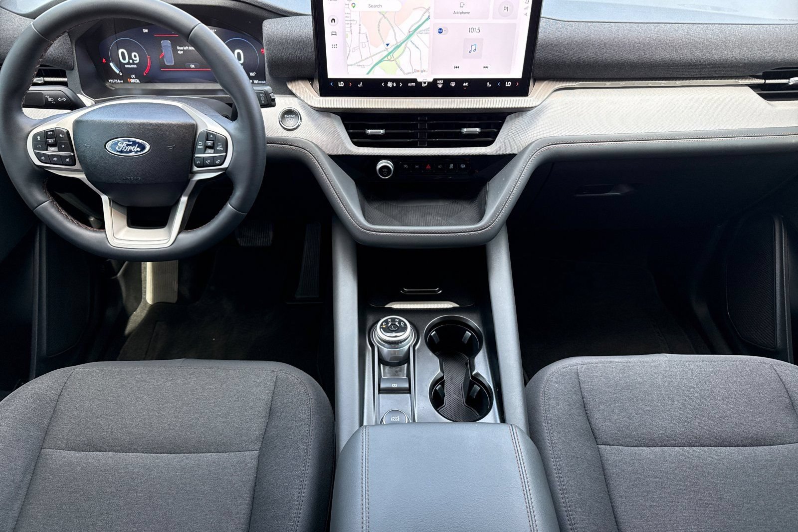 Certified 2025 Ford Explorer Active RWD image 15